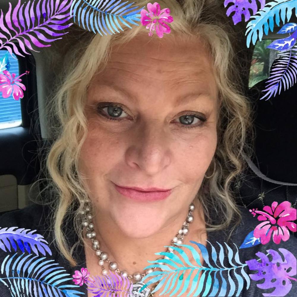 Meet your Posher, Traci